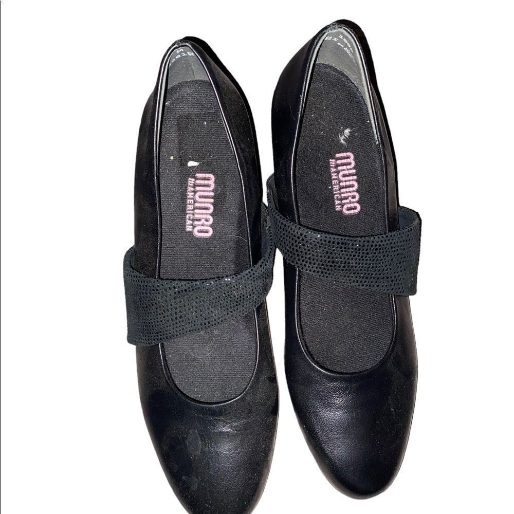 Munro American Black Leather Shoes Size 7 M